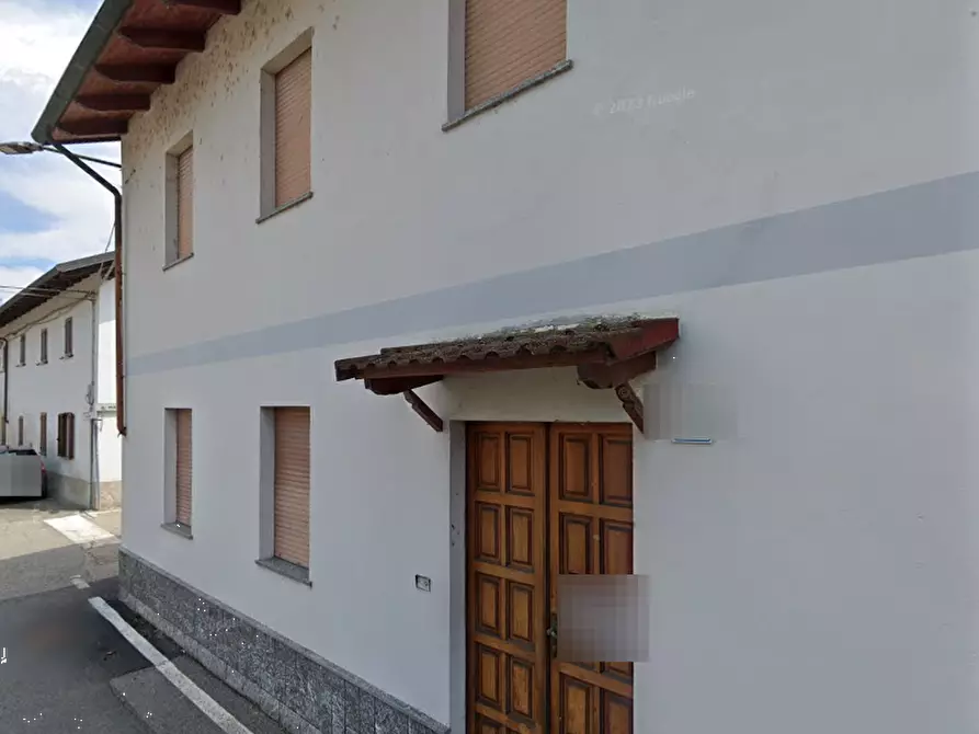 Immagine 1 di Porzione di casa in vendita  in Via Camillo Benso Conte di Cavour  a Caresana