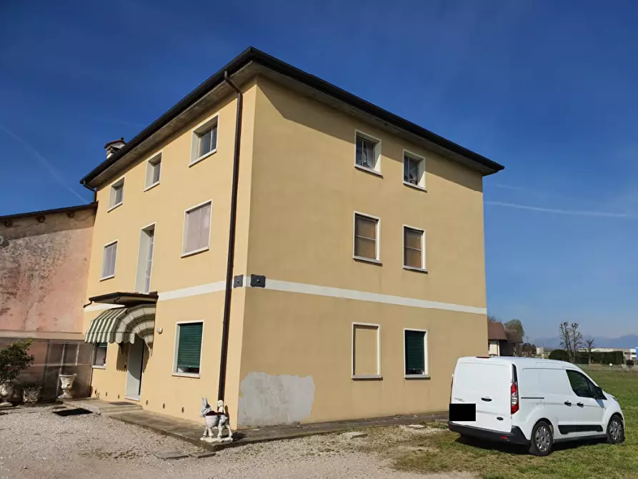 Immagine 1 di Casa indipendente in vendita  in Strada Provinciale 30 a Bolzano Vicentino