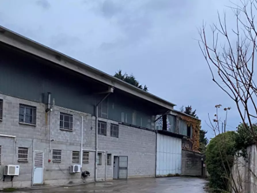 Immagine 1 di Capannone industriale in vendita  in Via Dante Alighieri a Magenta