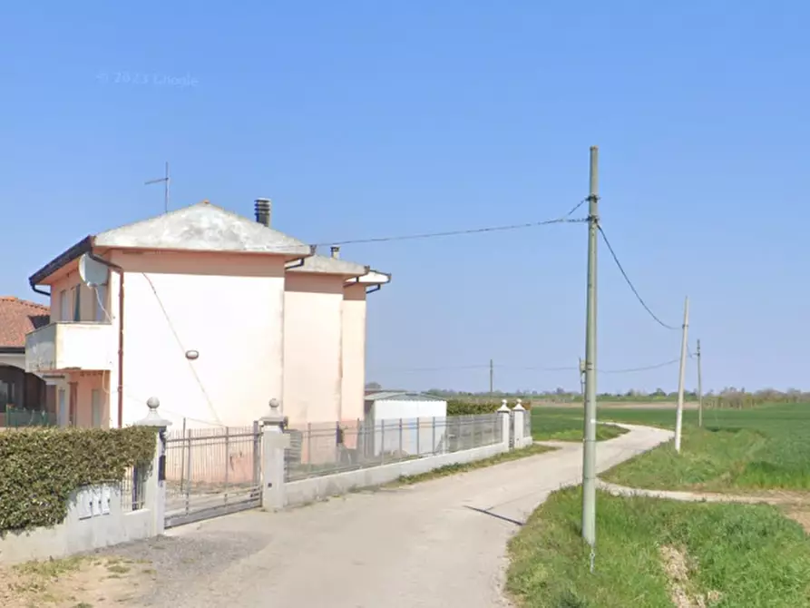 Immagine 1 di Porzione di casa in vendita  in Via San Rocco a Correzzola