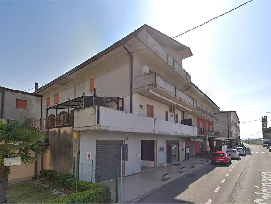 Immagine 1 di Negozio in vendita  in Via Calcinaro  a Salizzole