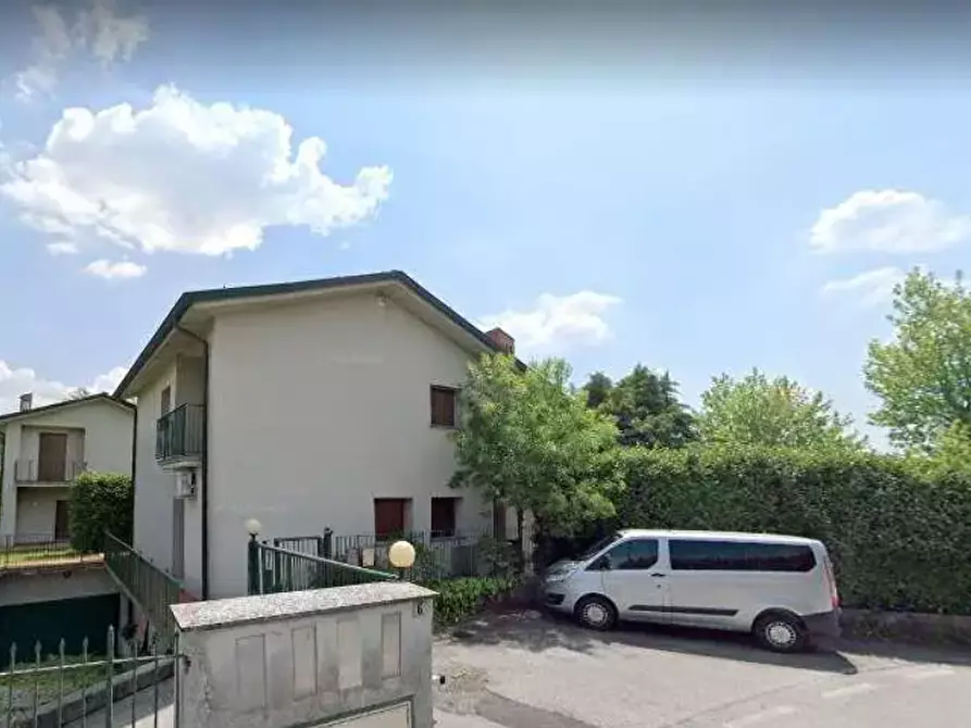 Immagine 1 di Villetta a schiera in vendita  in Via Cesare Beccaria a Inverigo