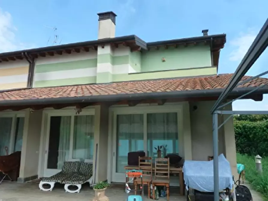 Immagine 1 di Villa in vendita  in Via Asnenga a Calcinate