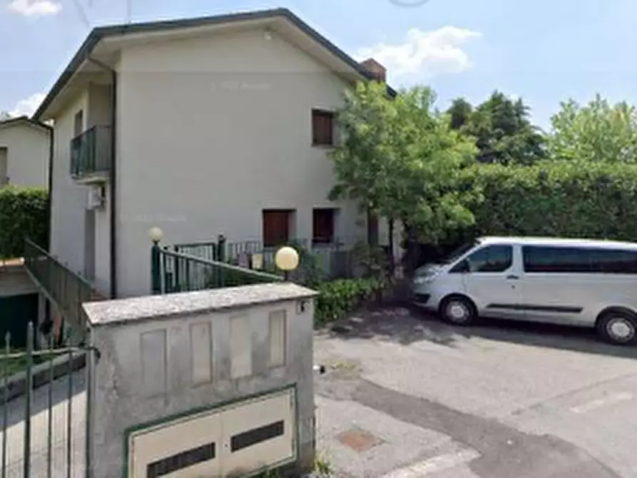 Immagine 1 di Villetta a schiera in vendita  in Via Cesare Beccaria a Inverigo