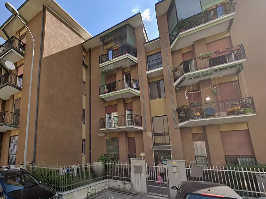 Immagine 1 di Appartamento in vendita  in Via Segantini a Abbiategrasso