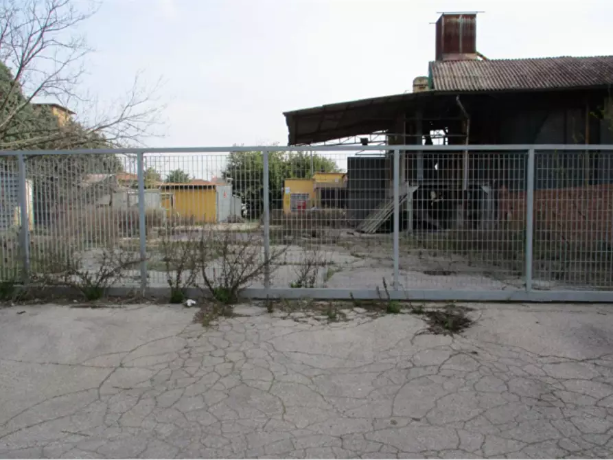 Immagine 1 di Capannone industriale in vendita  in Via Ponte Nuovo a Montelupo Fiorentino