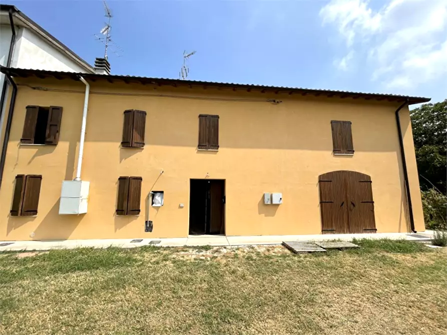 Immagine 1 di Casa indipendente in vendita  in Via G. Matteotti a San Possidonio