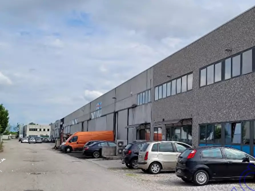 Immagine 1 di Capannone industriale in vendita  in Via Cussignacco a Pradamano