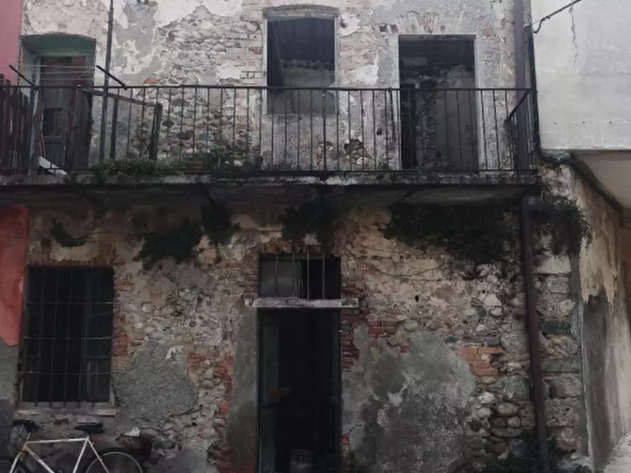 Immagine 1 di Porzione di casa in vendita  in Via Armando Diaz a Carugo