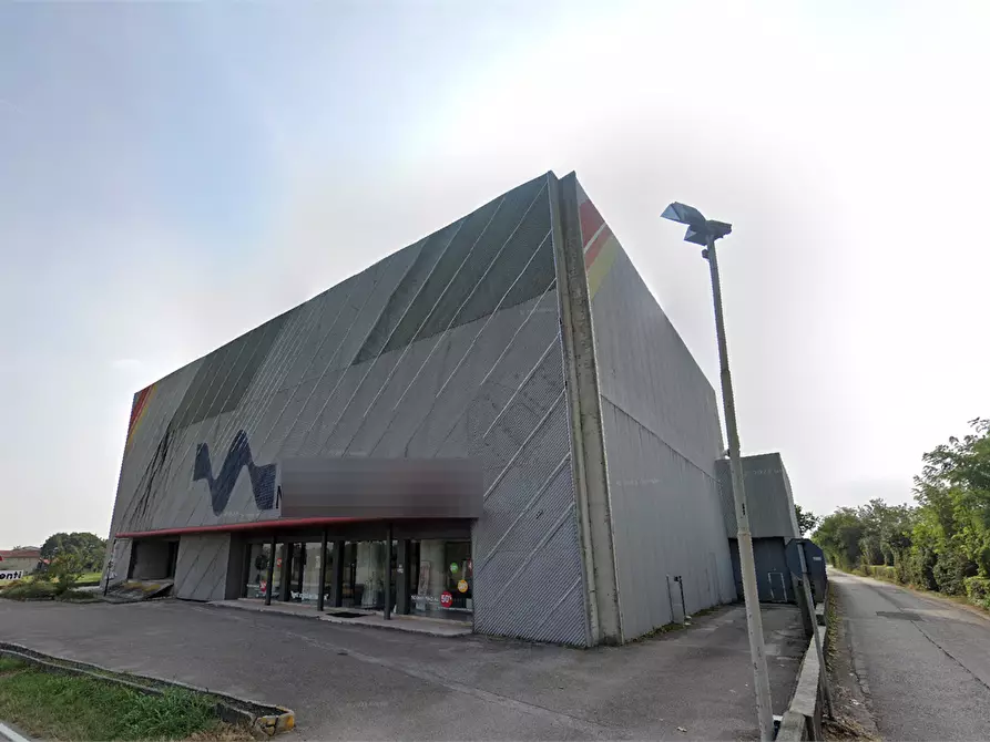 Immagine 1 di Capannone industriale in vendita  in  Via Europa a Sarcedo