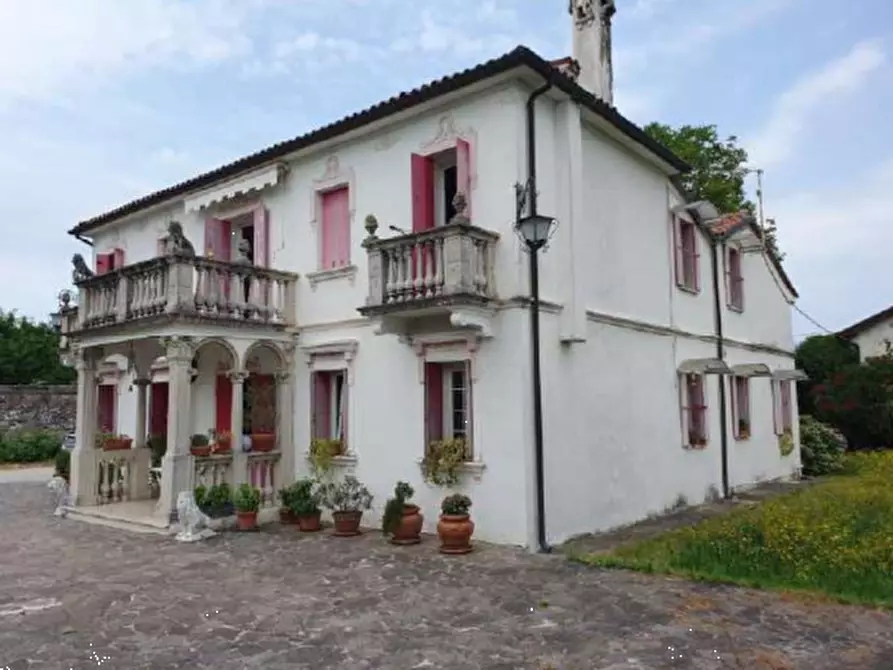 Immagine 1 di Villa in vendita  in Via Dartora a Pederobba