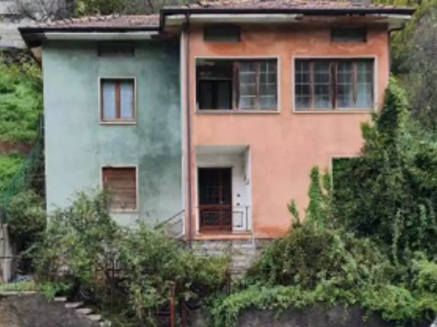 Immagine 1 di Casa indipendente in vendita  in Via Prealpina Inferiore a Gorno