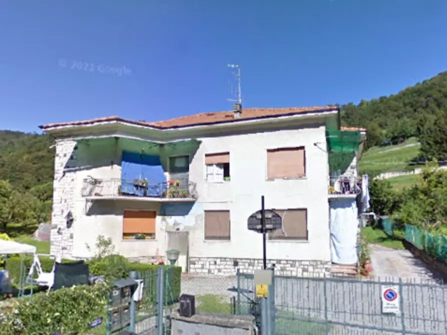 Immagine 1 di Appartamento in vendita  in Via Alla Fonte a Spinone Al Lago