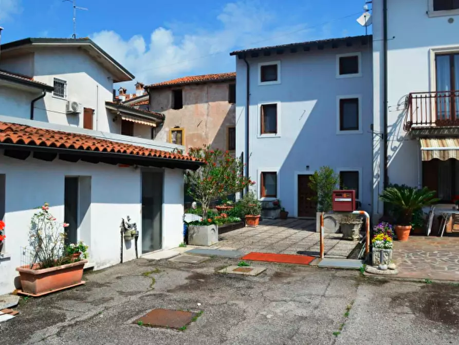 Immagine 1 di Casa indipendente in vendita  in Località Le Ché a Villafranca Di Verona