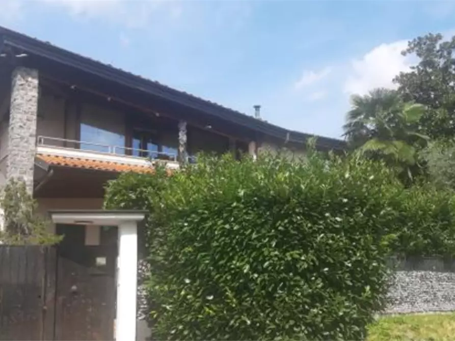 Immagine 1 di Villa in vendita  in Via Saleccia a Ranica