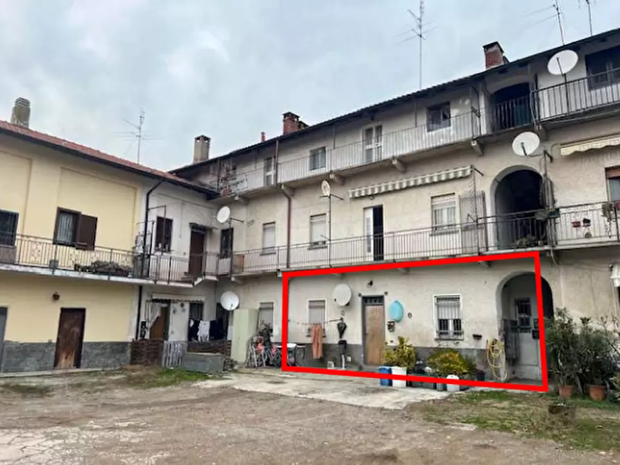 Immagine 1 di Appartamento in vendita  in Piazza Santo Stefano a Olgiate Olona