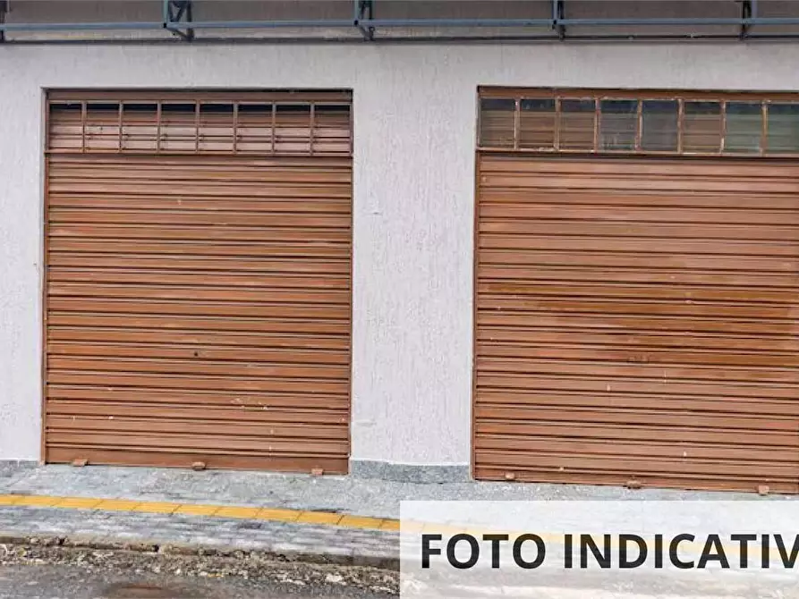 Immagine 1 di Garage in vendita  in Via Valdambrini a Caluso