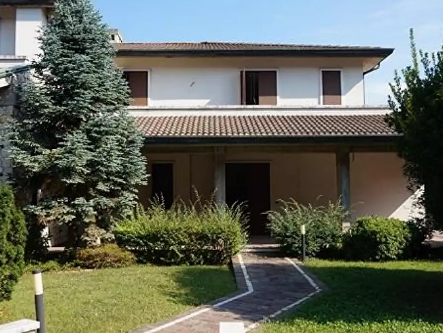 Immagine 1 di Casa bifamiliare in vendita  in Via Trento a Arzignano