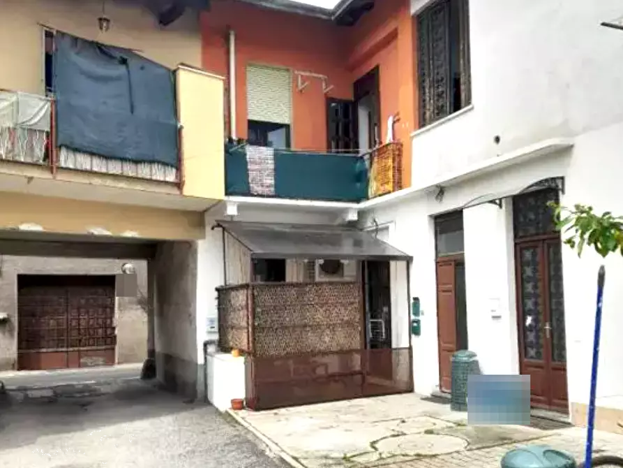 Immagine 1 di Appartamento in vendita  in Via Achille Porraneo a Arsago Seprio