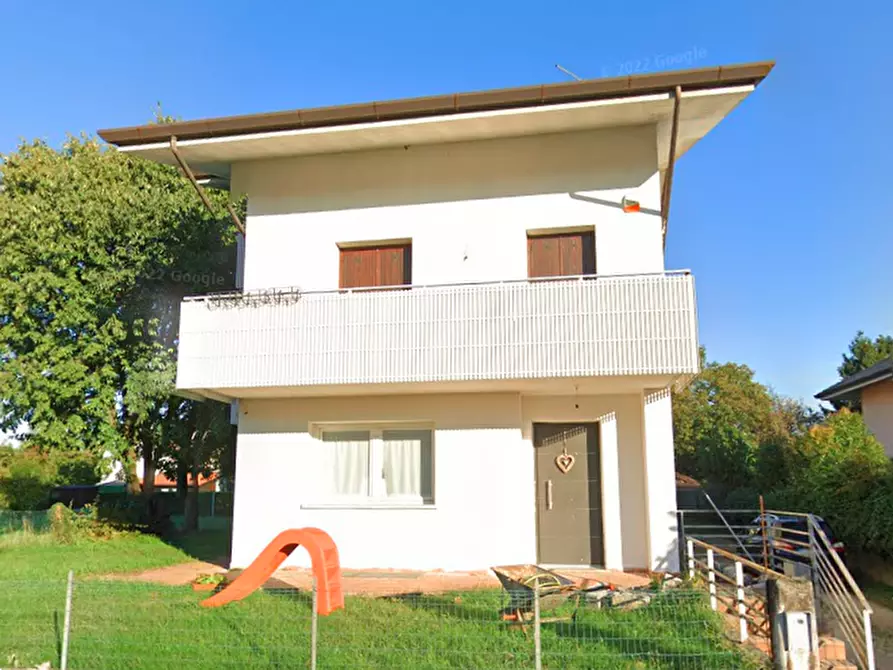 Immagine 1 di Villa in vendita  in Via Orsaria a Udine