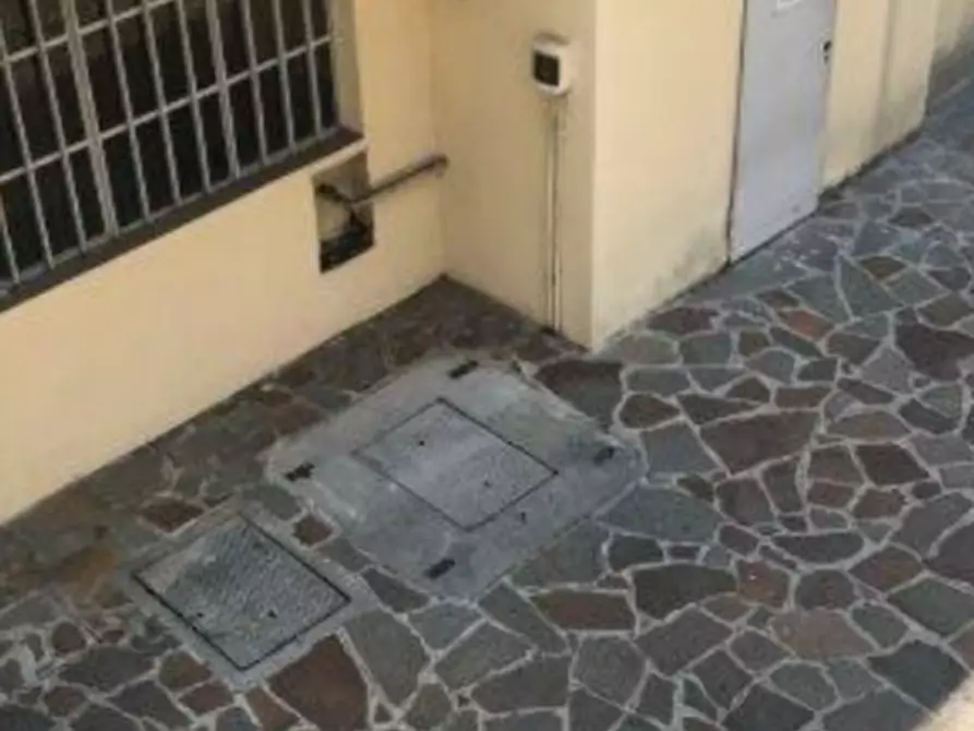 Immagine 1 di Posto auto in vendita  in Via Andrea Mantegna a Pioltello