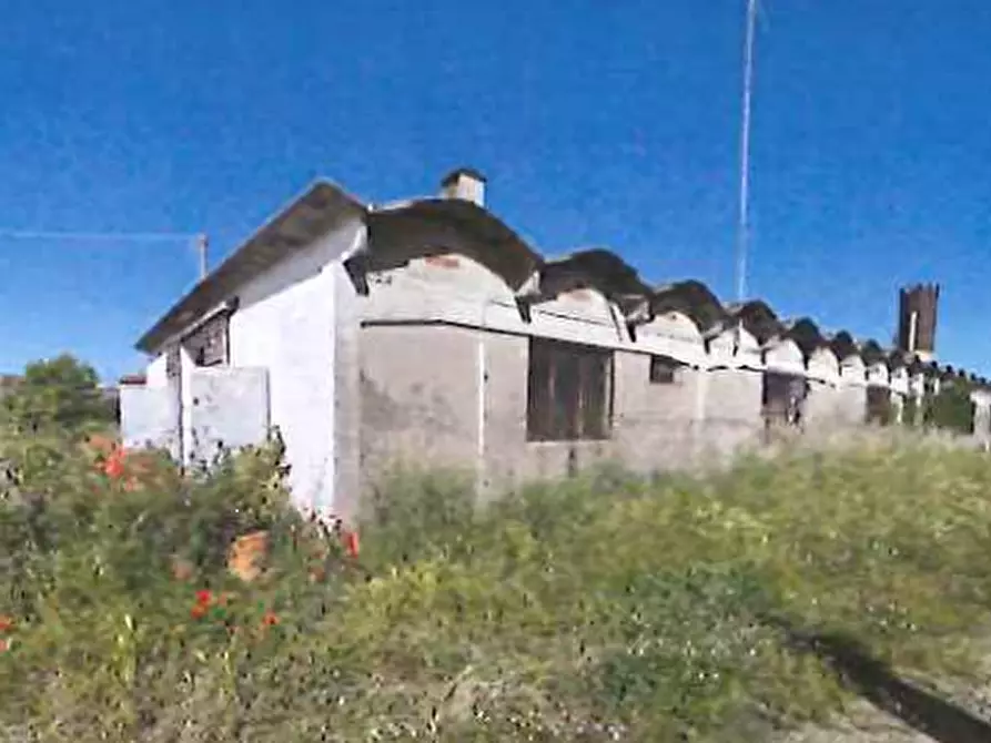 Capannone industriale in vendita in Via San Paolo a Isola Rizza