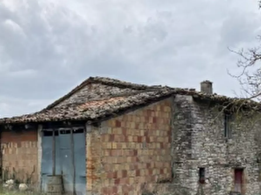 Immagine 3 di Rustico / casale in vendita  in Via San Bartolomeo di Gaifa a Fossombrone