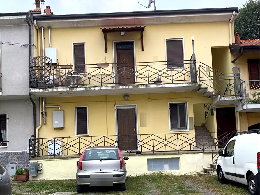 Appartamento in vendita in Via Monviso a Garbagnate Milanese