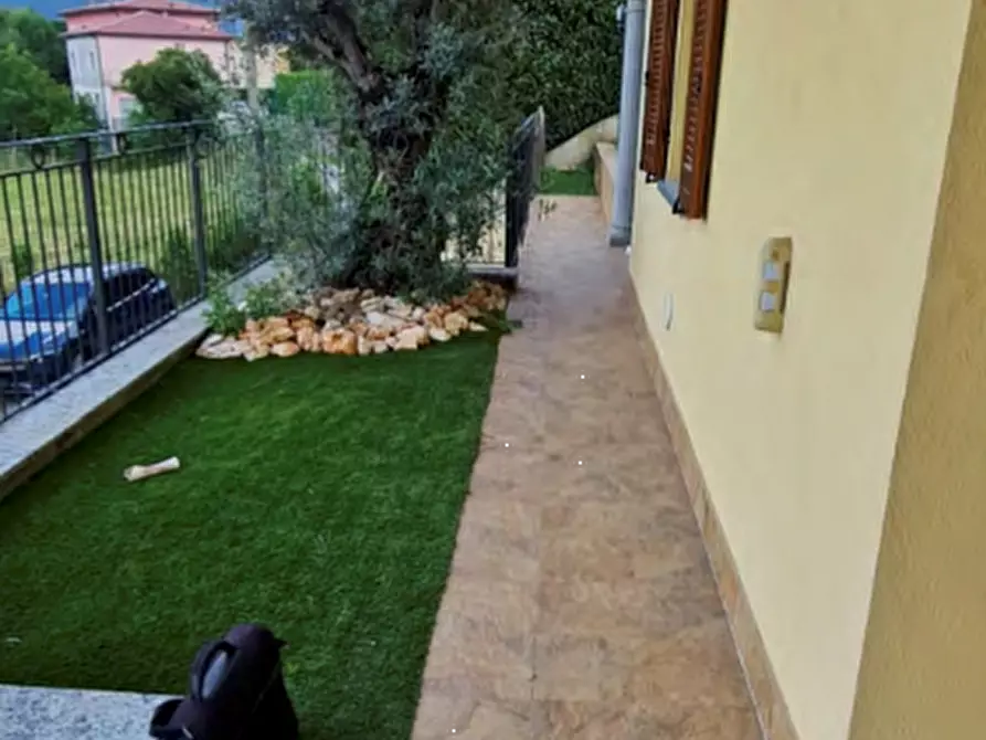 Immagine 16 di Villa in vendita  in Via Malpensata a Brivio