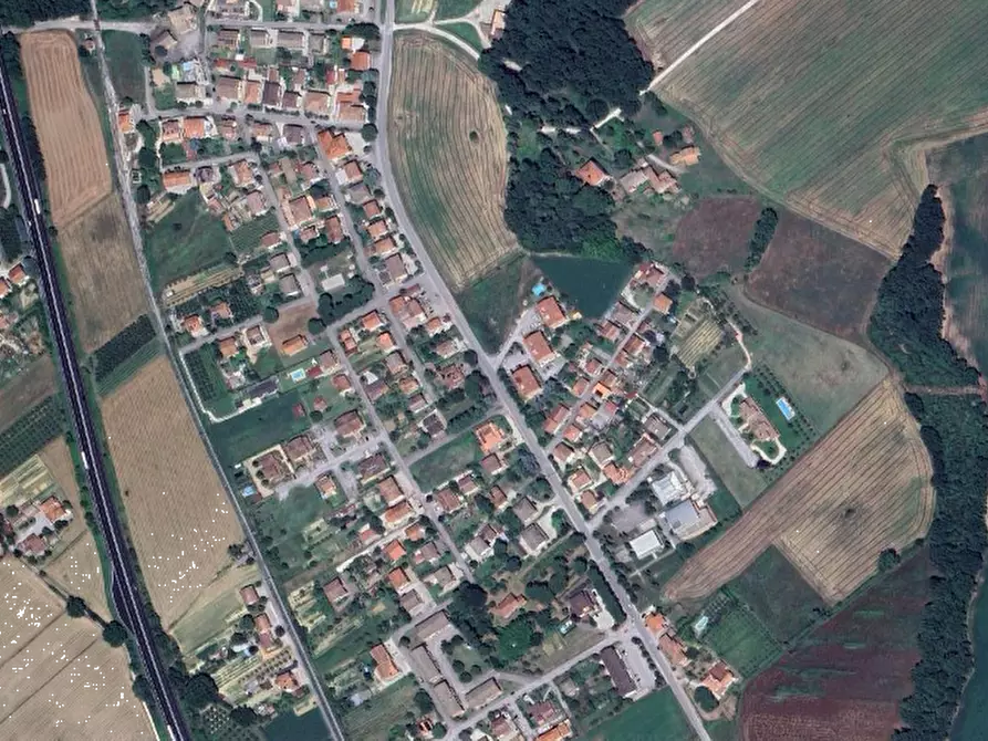 Immagine 8 di Stabile in vendita  in Via Fraz. Parlesca a Perugia
