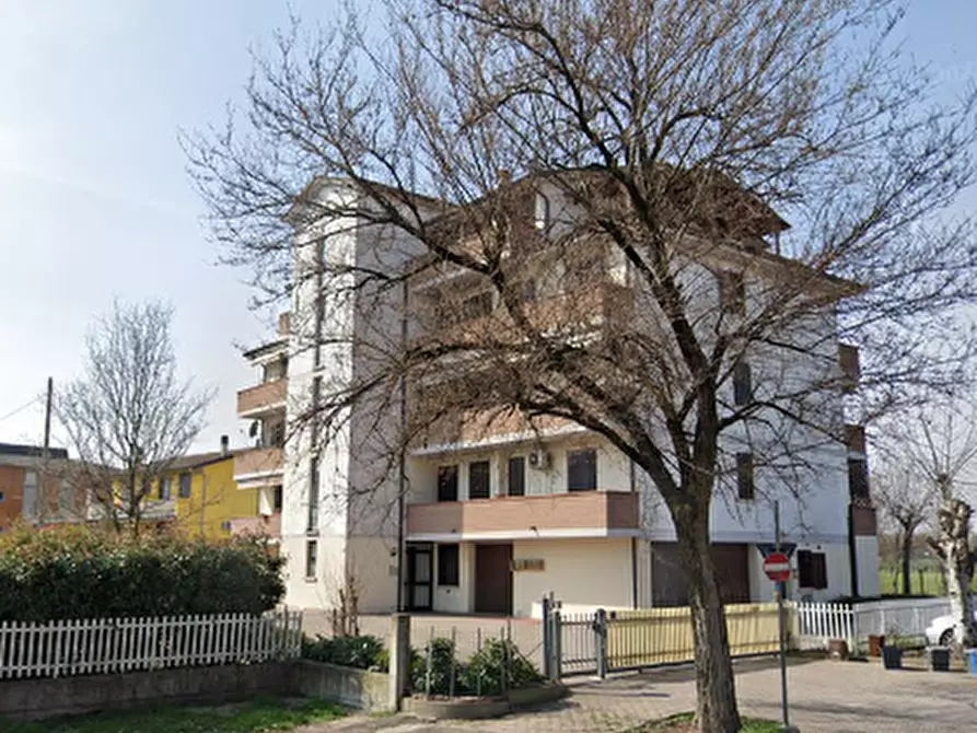 Immagine 13 di Appartamento in vendita  in Via Donato Bramante a Reggio Nell'emilia