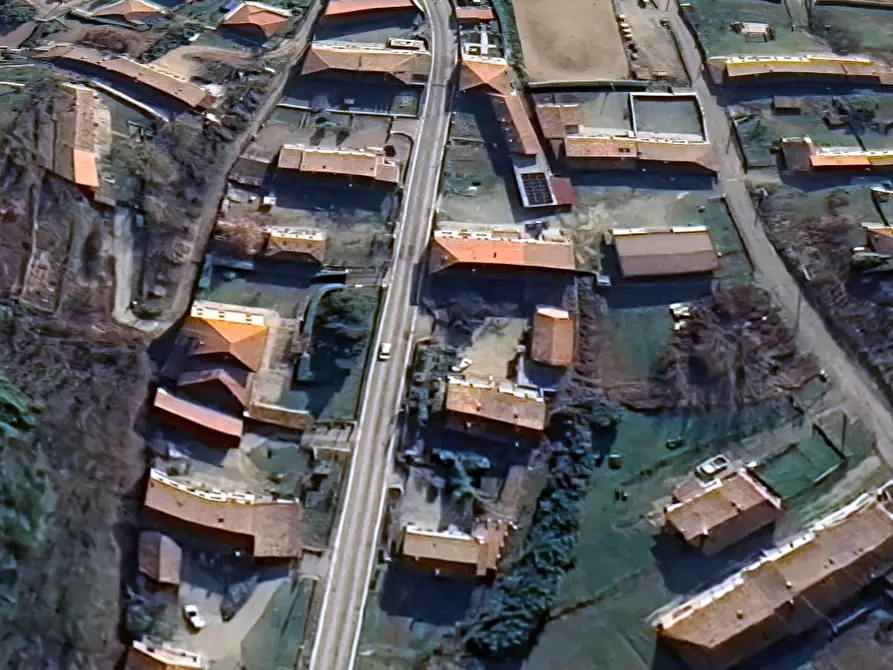 Immagine 15 di Casa indipendente in vendita  in Via Cortiglione a Incisa Scapaccino