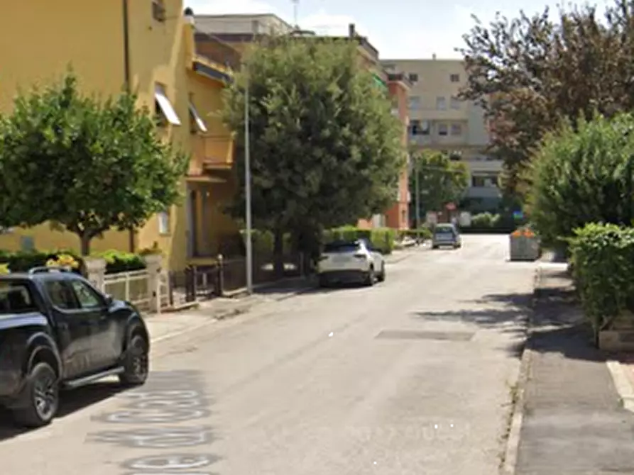 Immagine 15 di Appartamento in vendita  in Via Bassano del Grappa a Falconara Marittima