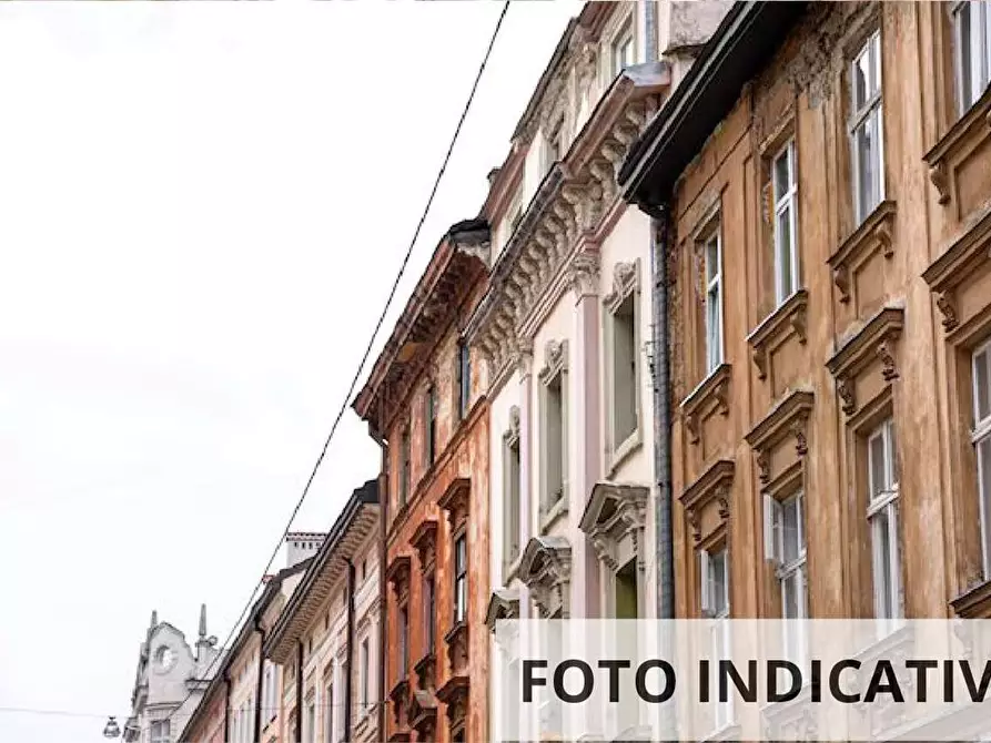 Immagine 14 di Porzione di casa in vendita  in via Guglielmo Marconi  a Bedero Valcuvia