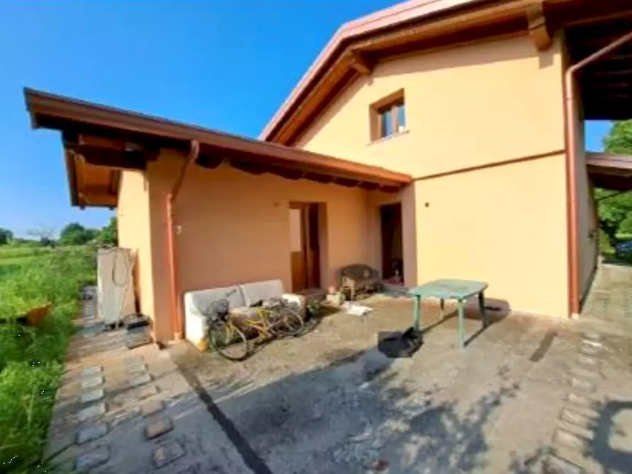 Immagine 8 di Villa in vendita  in Via Roma a Pinzano Al Tagliamento