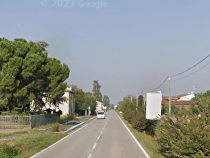 Immagine 1 di Magazzino in vendita  in Via Ponte Cazzola a Poiana Maggiore