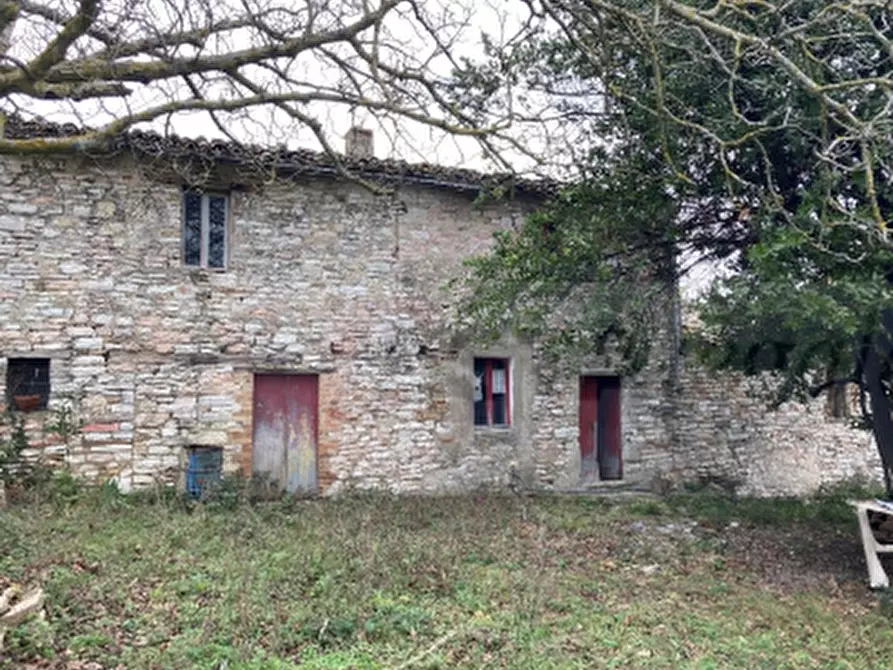 casa indipendente in vendita a Fossombrone