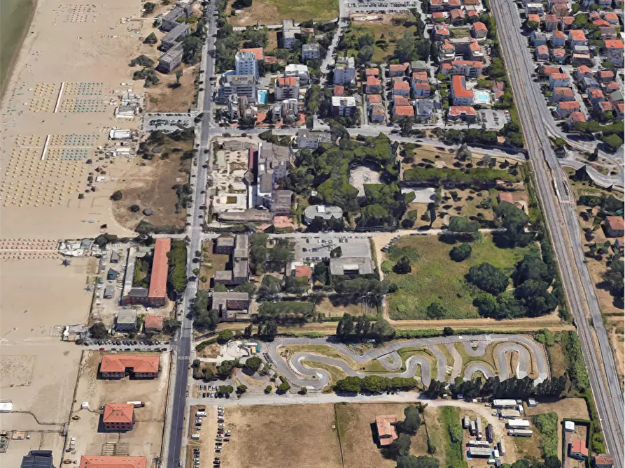 negozio in vendita a Riccione in zona Marano