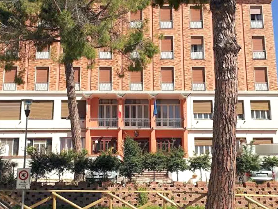 negozio in vendita a Loreto