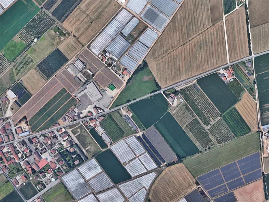terreno agricolo in vendita a Villafranca di Verona