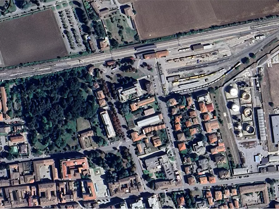 negozio in vendita a Fiorenzuola d'Arda