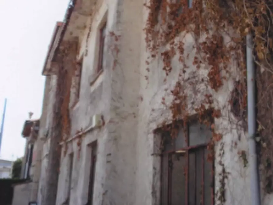 Immagine 10 di Stabile in vendita  in Via Casaretta a Cittadella