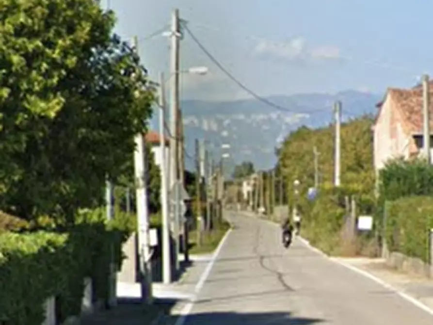 Immagine 14 di Stabile in vendita  in Via Casaretta a Cittadella