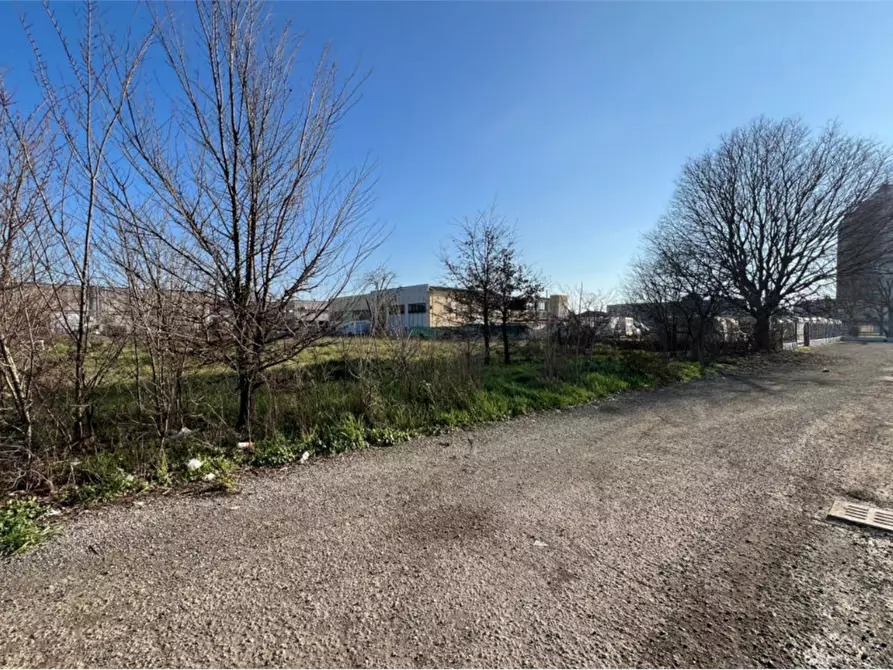 terreno edificabile in vendita ad Imola