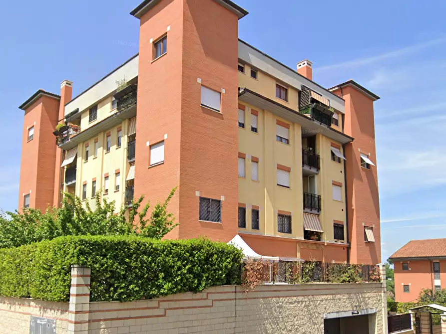 Immagine 2 di Appartamento in vendita  in Via Alberto Marvelli a Roma