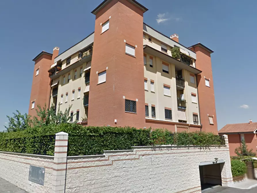 Immagine 3 di Appartamento in vendita  in Via Alberto Marvelli a Roma