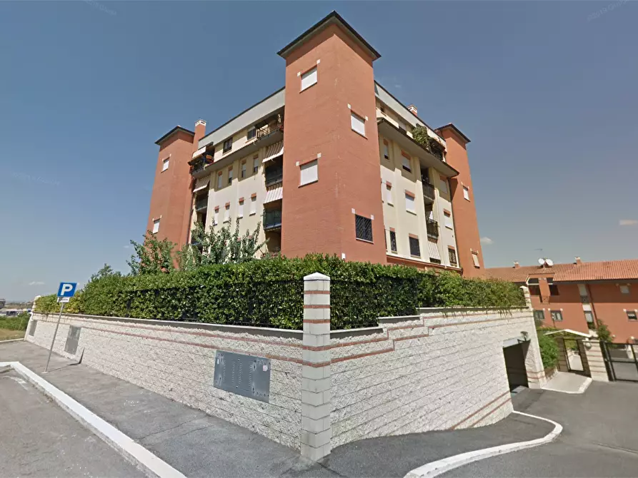 Immagine 12 di Appartamento in vendita  in Via Alberto Marvelli a Roma