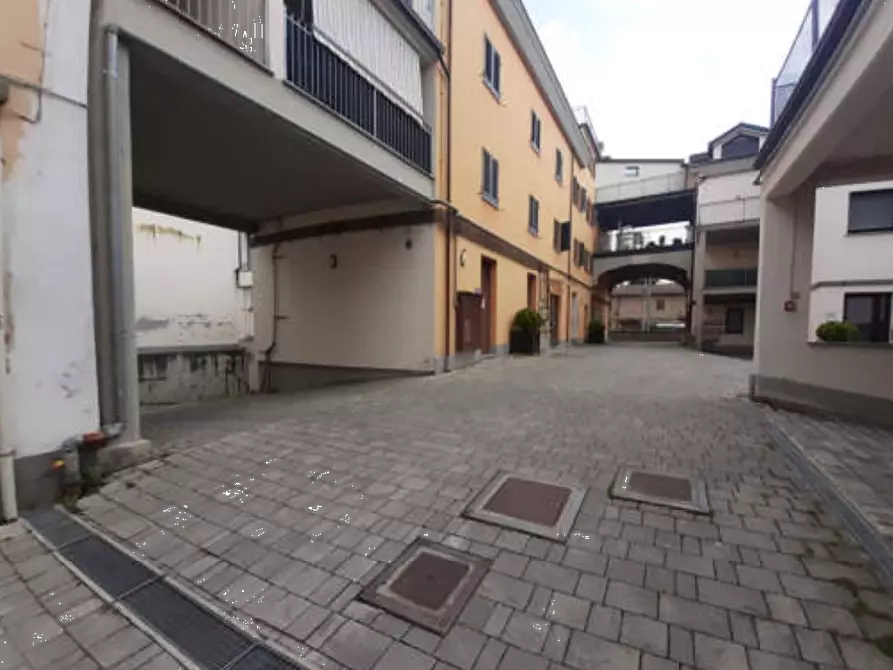 Immagine 3 di Appartamento in vendita  in Via S. Carlo a Nizza Monferrato