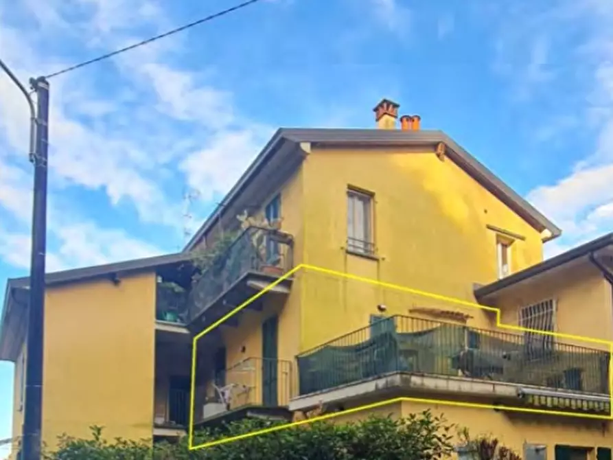 Immagine 1 di Appartamento in vendita  in Via Fondoripa a Brivio