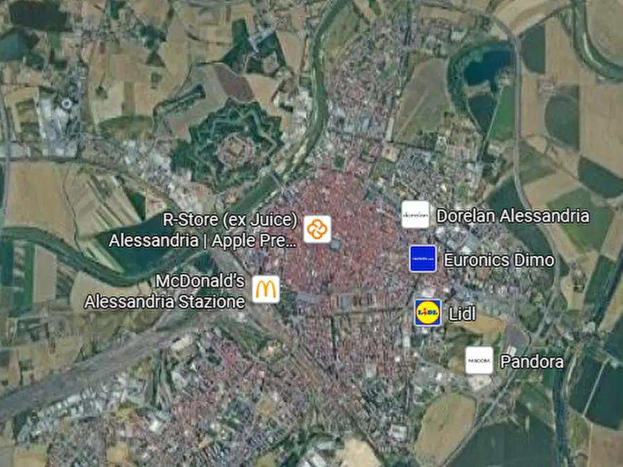 Immagine 11 di Appartamento in vendita  in Via Marengo a Alessandria